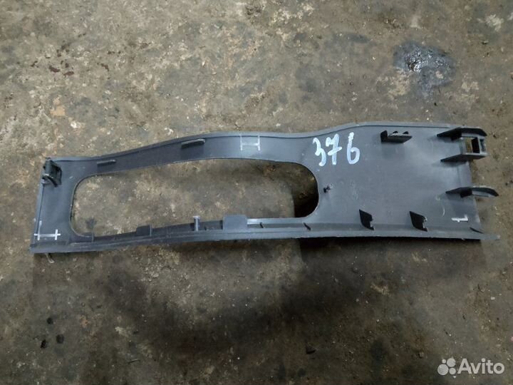 Консоль между сидений Ford Focus 2 2 поколение