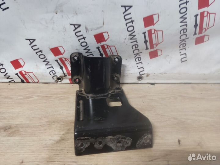 Кронштейн крепления рулевой колонки волга 3110