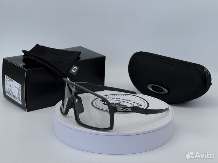 Солнцезащитные очки Oakley Sutro Photochromic