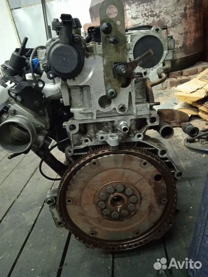 Двигатель в разборе B4204S volvo s40