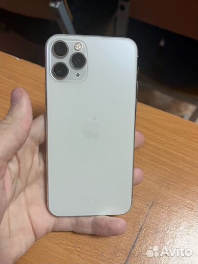 iPhone 11 Pro, 64 ГБ