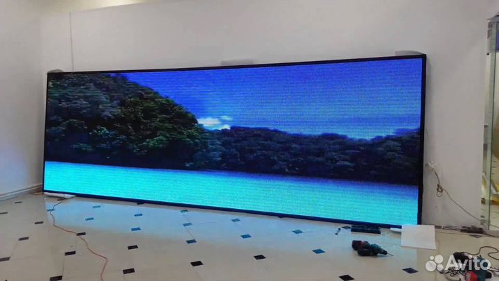 Бегущие строки, аптечные кресты, медиавывски