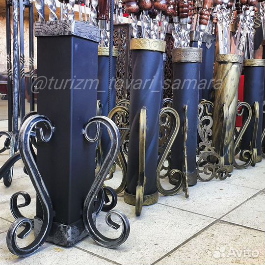 Кованая подставка для шампуров