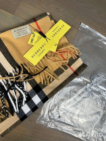 Шарф Burberry