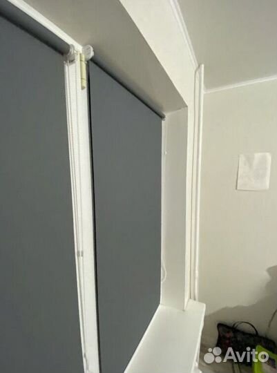 Рулонные шторы зебра в коробе J2829