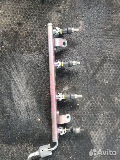 Топливная форсунка Nissan Serena C25 MR20