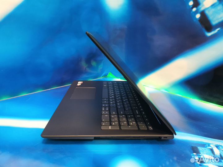Ноутбук Lenovo для офиса и дома с FHD экраном