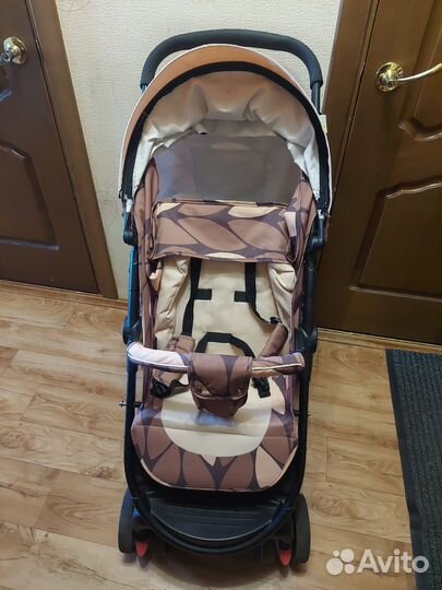 Прогулочная коляска