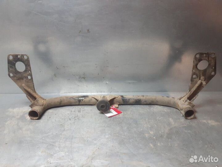 Балка передняя поперечная Volkswagen Passat B5