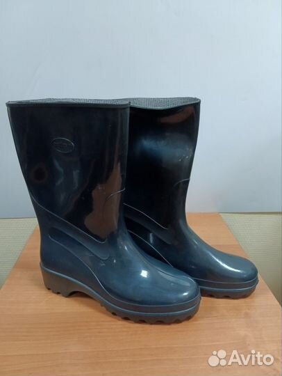 Сапоги женские вездеход св 25 раз.37