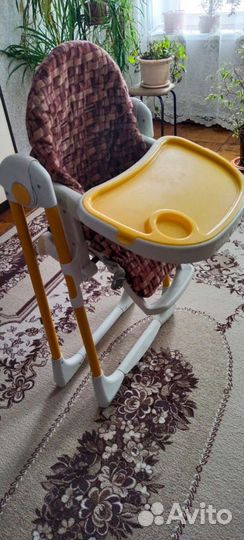 Стульчик для кормления