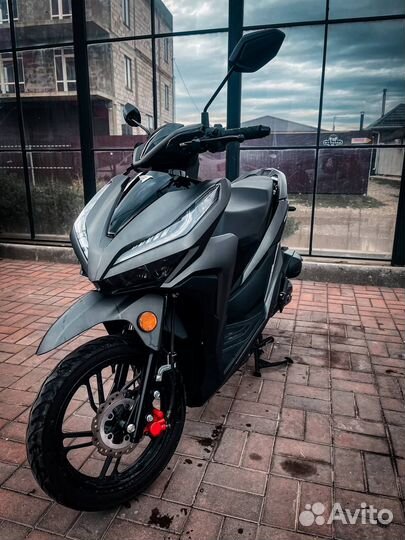 Скутер Vento Inferno 150