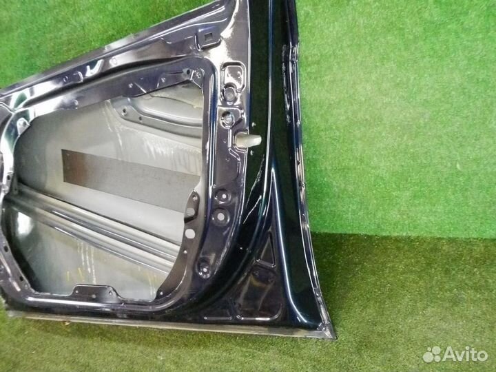 Дверь передняя правая Mercedes-Benz E-Class