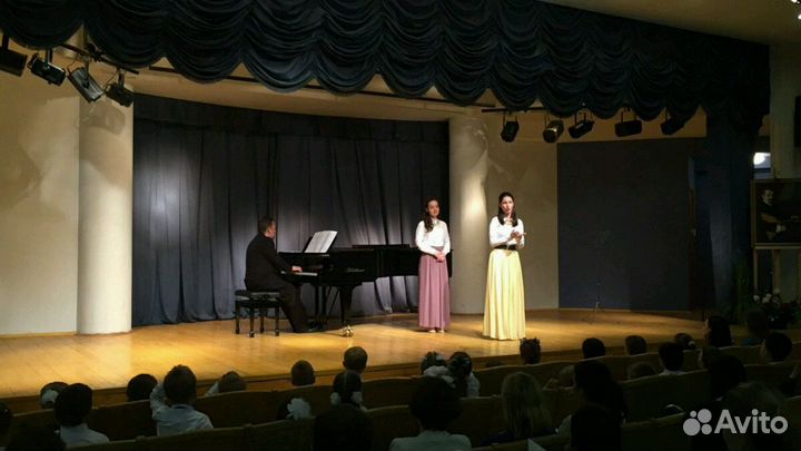 Репетитор по сольфеджио, фортепиано, вокалу