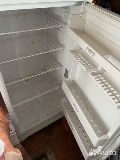 Холодильник бу stinol