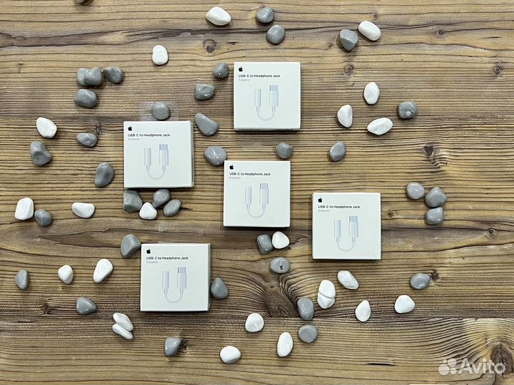 Адаптер USB-C to 3.5 Headphone Jack Apple