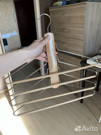 Вешалка для брюк