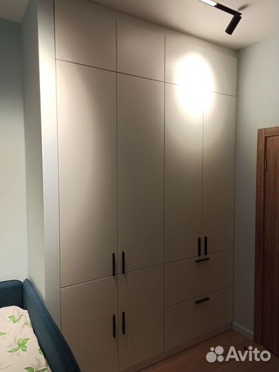 Шкаф распашной / Бесплатный замер