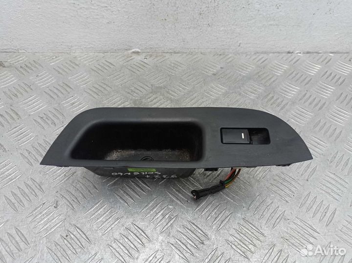 Кнопка стеклоподъемника Kia Sorento 2 XM 202007550