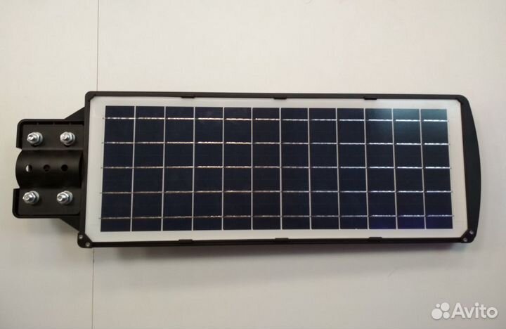 Светодиодный светильник на солнечной батарее