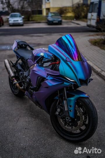 Yamaha R1