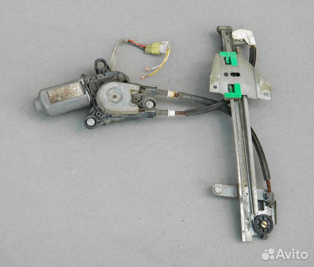 Стеклоподъемник задний правый Mazda 626 GE