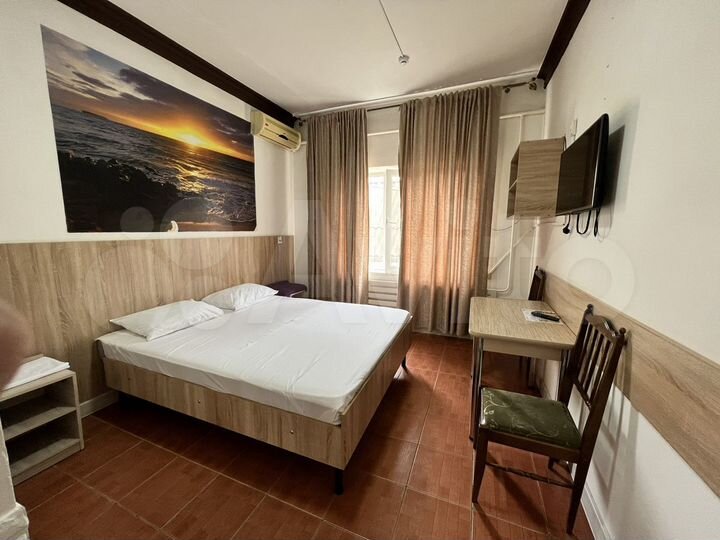 Комната 25 м², 1/4 эт.