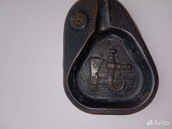 Пепельница СССР чеканка