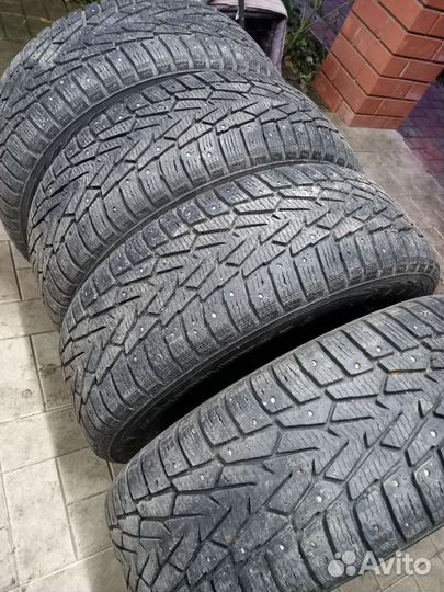 Nokian Tyres Hakkapeliitta 7 215/65 R16