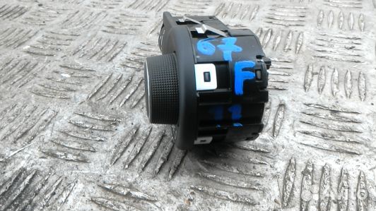 Переключатель света jeep cherokee KL (67F11WU01)