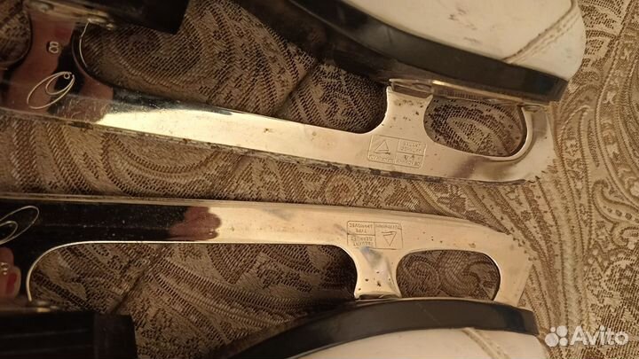 Коньки фигурные Graf Bolero 31