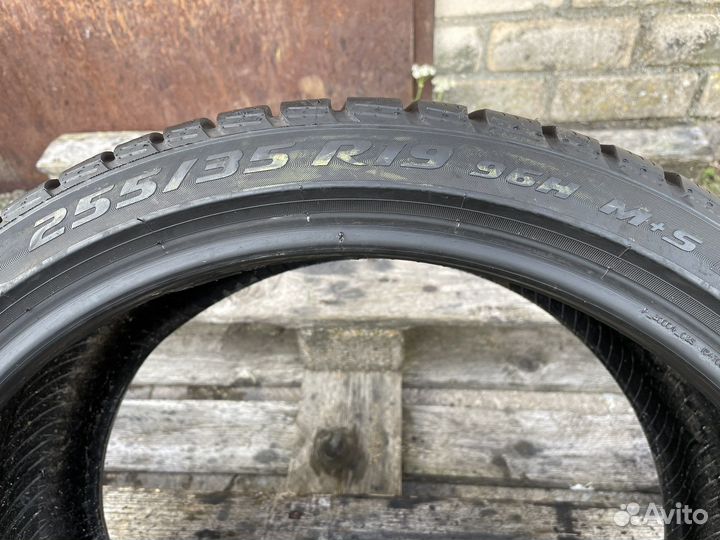 Pirelli Winter Sottozero 3 255/35 R19