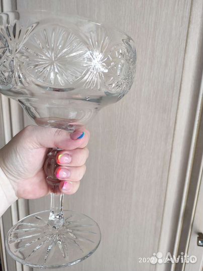 Конфетница, ваза на ножке