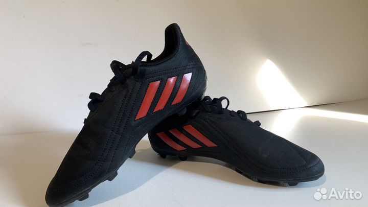 Футбольные бутсы adidas 36(eu 37)