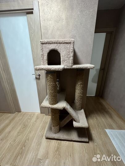 Домик для кошки с когтеточкой