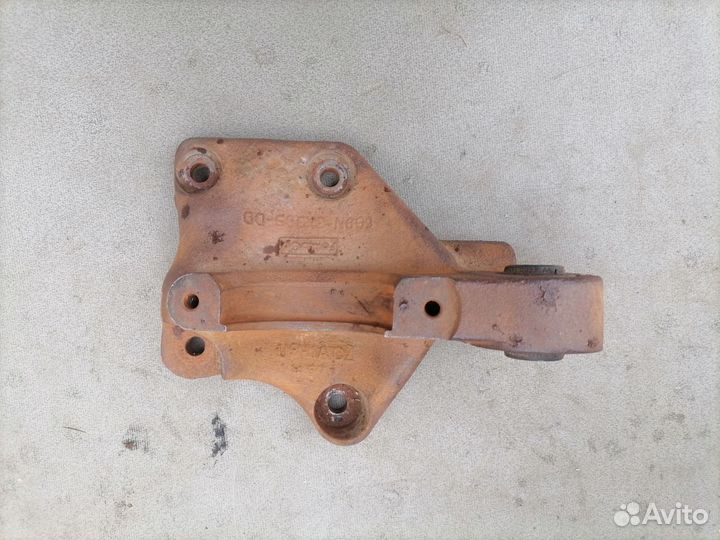 Кронштейн промежуточного вала для Ford Galaxy