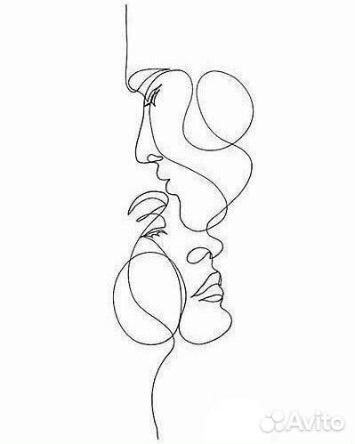 Модель на мини тату