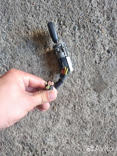 Замок зажигания renault logan 1