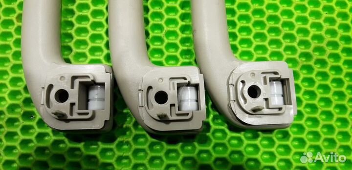 Ручка потолка Nissan Tiida C11