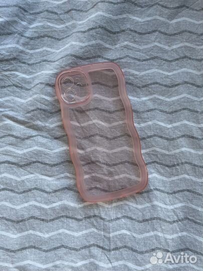 Чехлы на iPhone 11