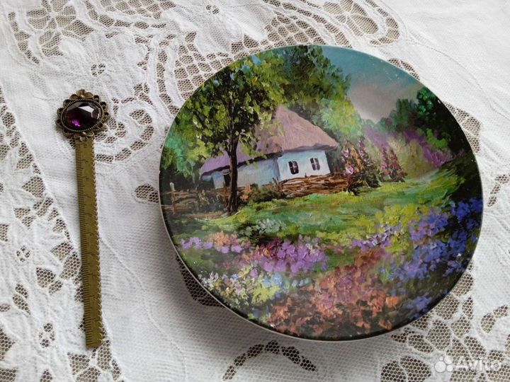 Настенная тарелка латунь