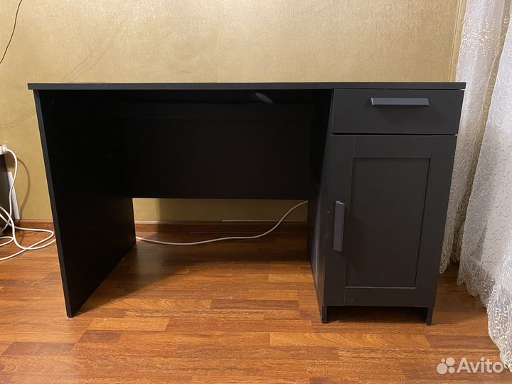 Рабочий столик IKEA