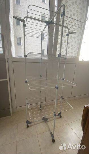 Сушилка на колёсиках складная