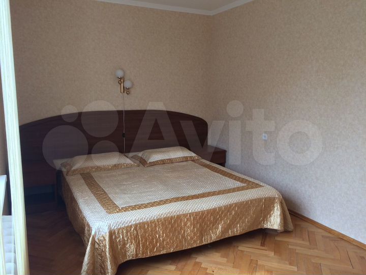 2-к. квартира, 60 м², 2/9 эт.