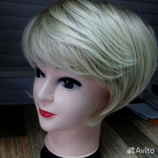 Парики, шиньоны