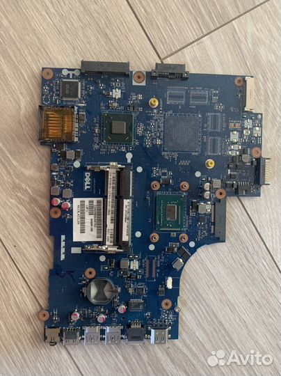 Материнская плата от ноутбука dell