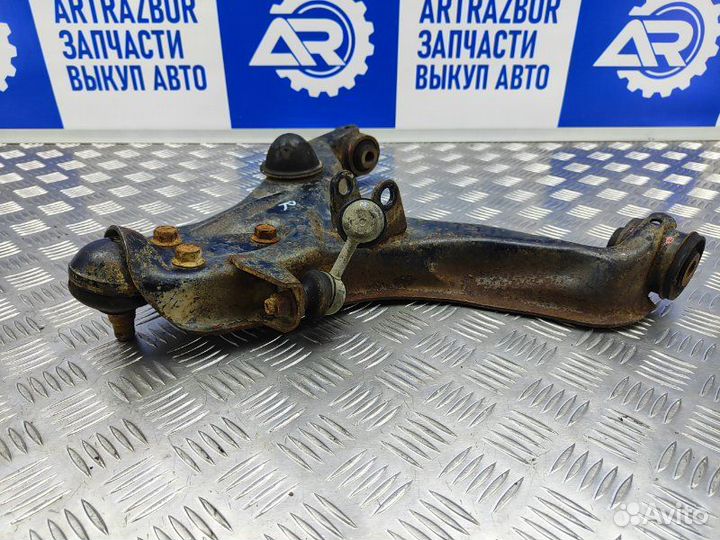 Рычаг передний нижний правый Mitsubishi Pajero