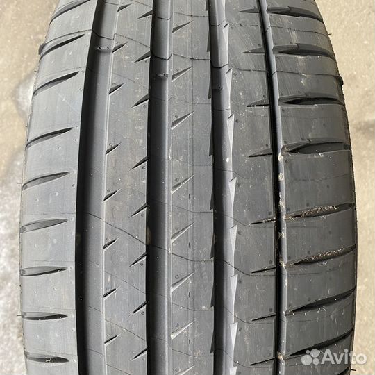 Michelin Pilot Sport 4 S 265/40 R20 Y