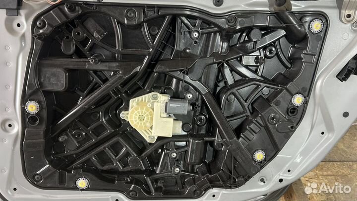 Задний правый Стеклоподъемник BMW 7 G12, G12 рест