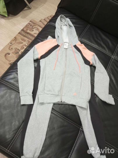 Спортивный костюм adidas